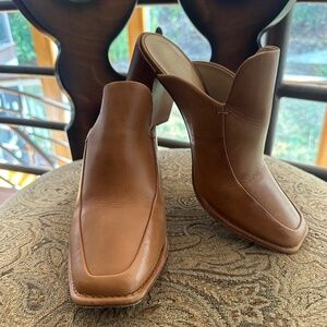 Antonio Melani Romann Heels